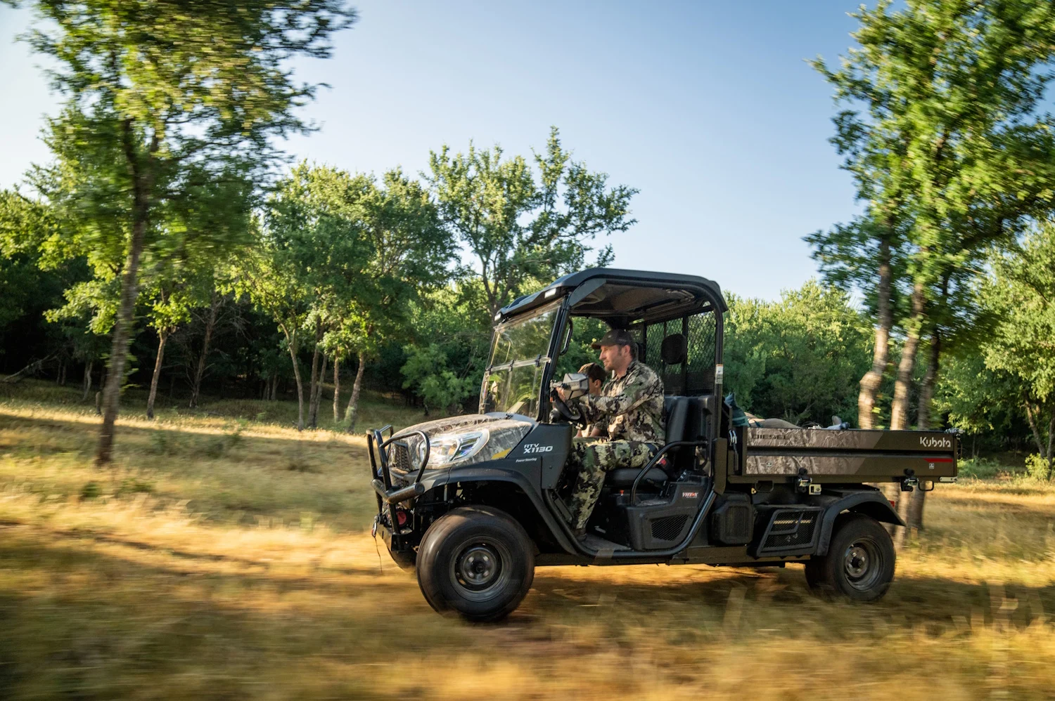 rtv1130_hunt_father_boy_unload_2022_belton_tx_106-(1)